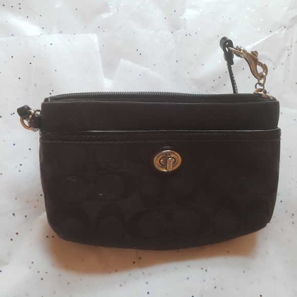 Coach wristlet - Picture 3 of 4